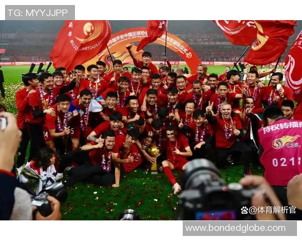 鲁能与国安对决背后的故事与球迷热议分析